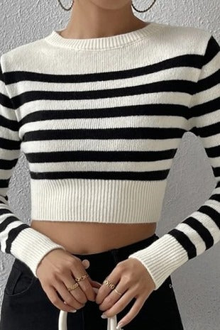 Black & White Round Neck Striped Short Knit Sweater